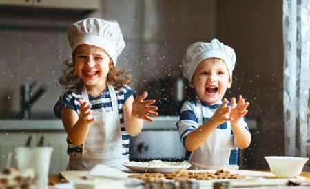 Your Skin - Children playing with food